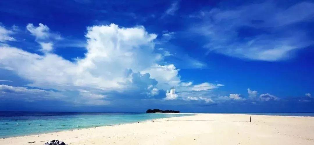 美国一架波音货机因发动机故障紧急返航